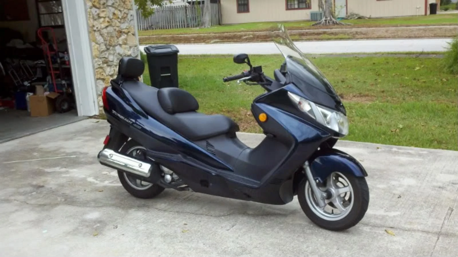 Suzuki Burgman 400
