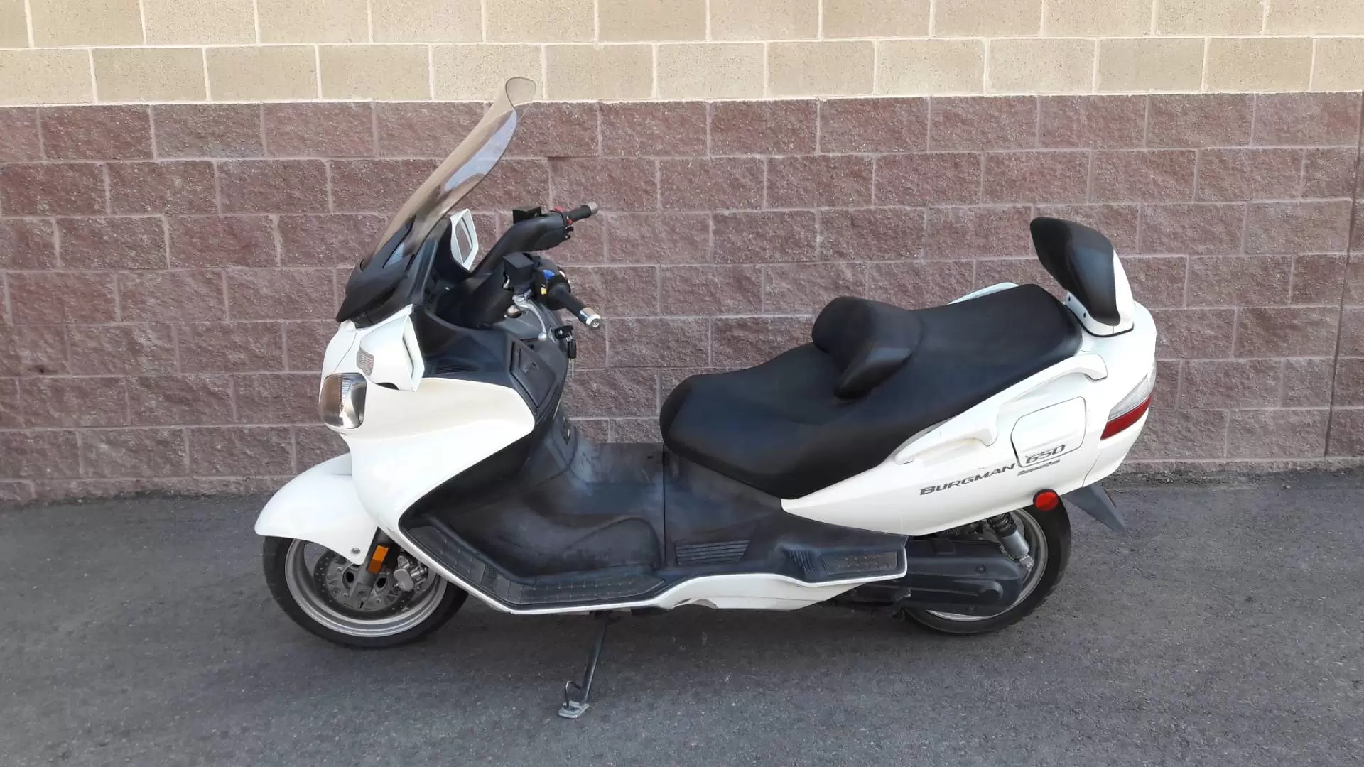 Thumbnail for Suzuki Burgman 650 Exec 2010