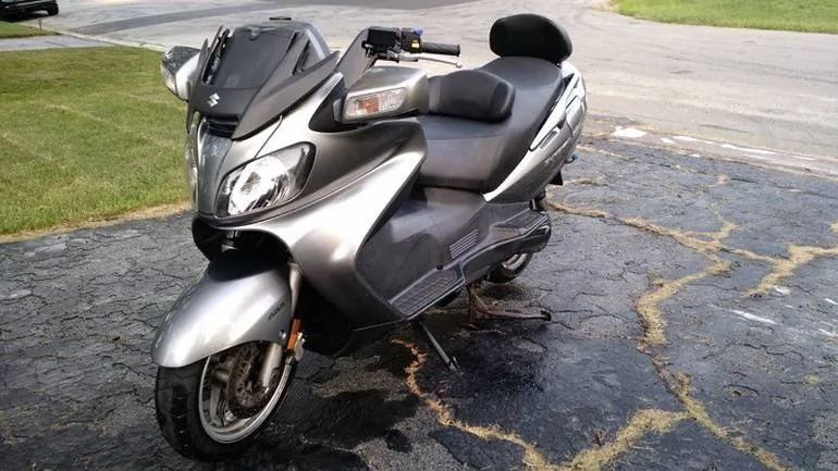 Suzuki Burgman 650 Executive