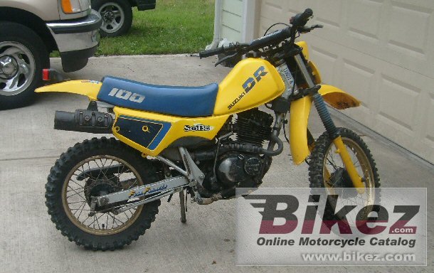 Suzuki DR 100