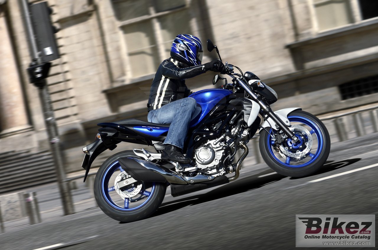 Thumbnail for Suzuki Gladius 2014