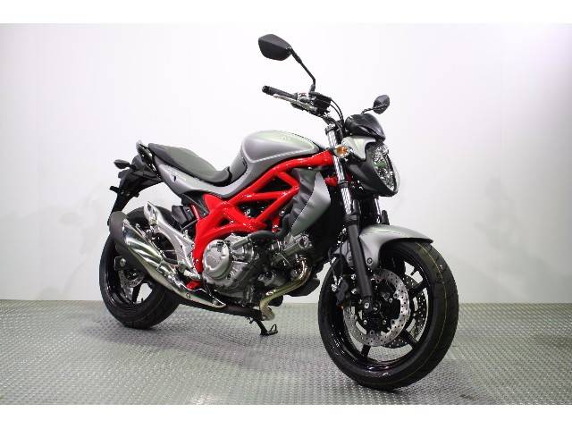 Suzuki Gladius 400
