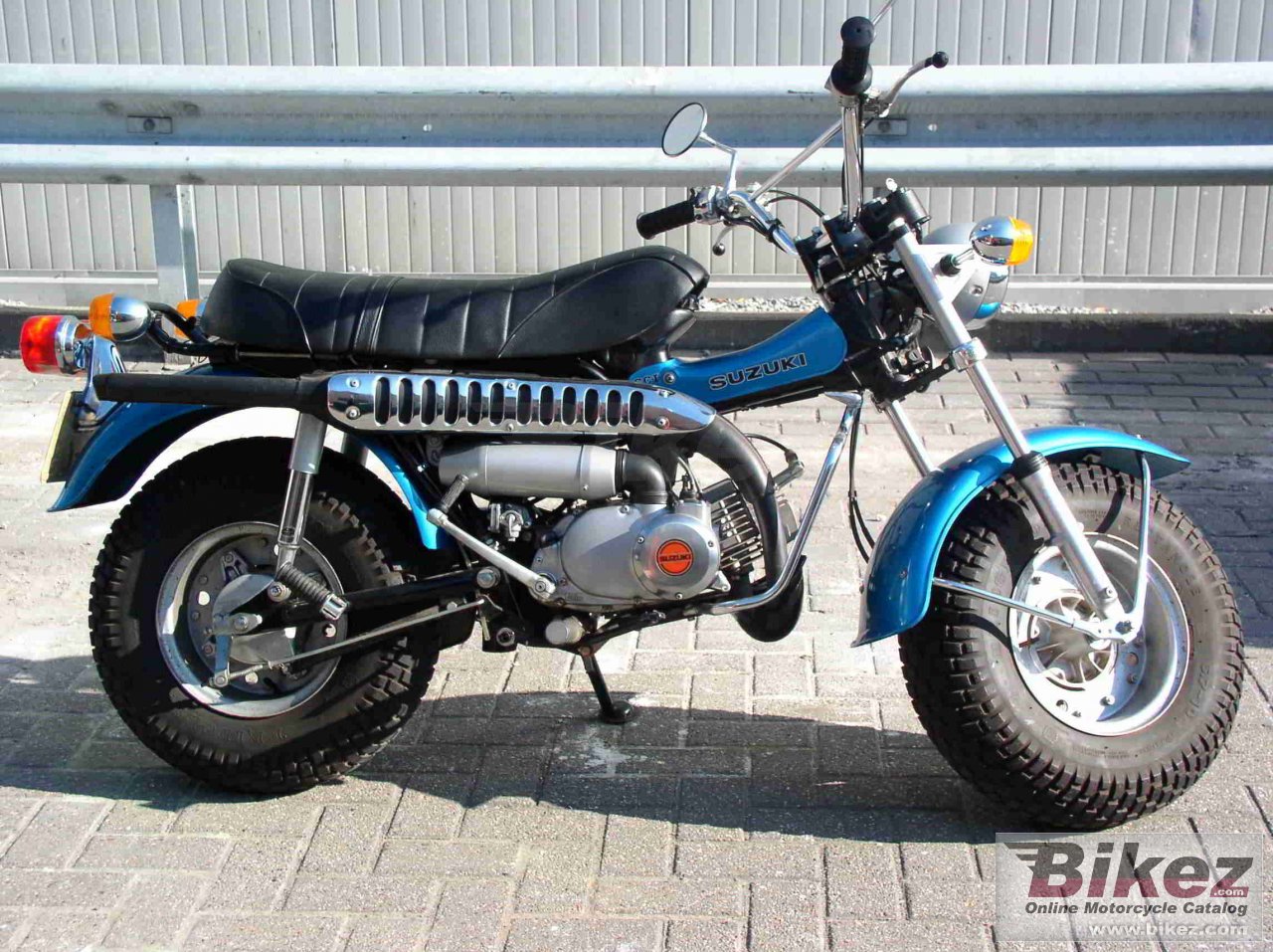 Suzuki RV 90