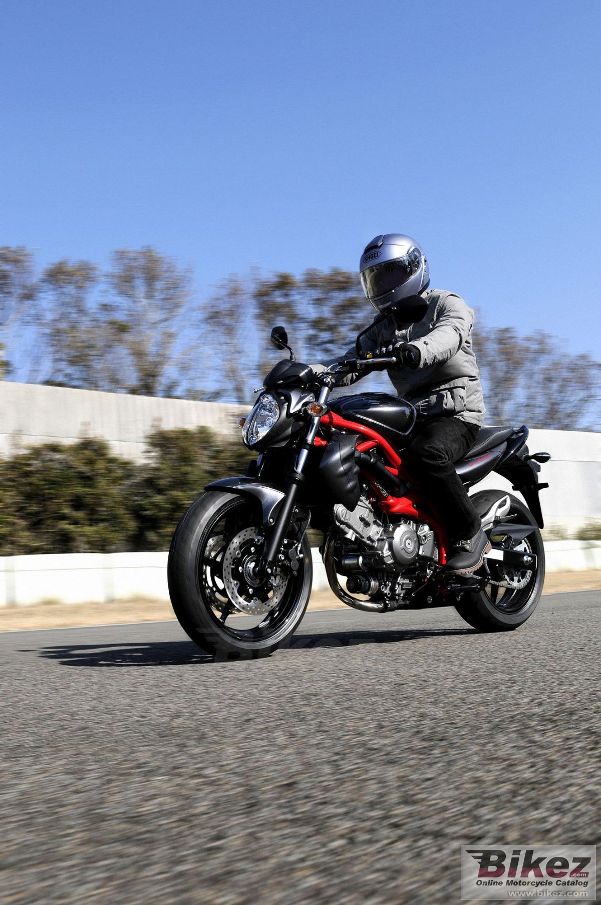 Thumbnail for Suzuki SFV650 2015