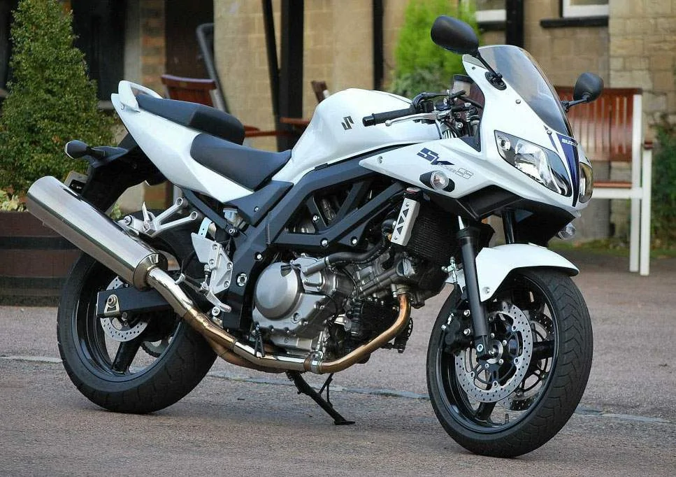 Thumbnail for Suzuki SV650S 2015