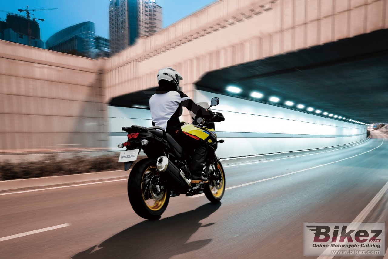 Thumbnail for Suzuki V-Strom 650XT 2021
