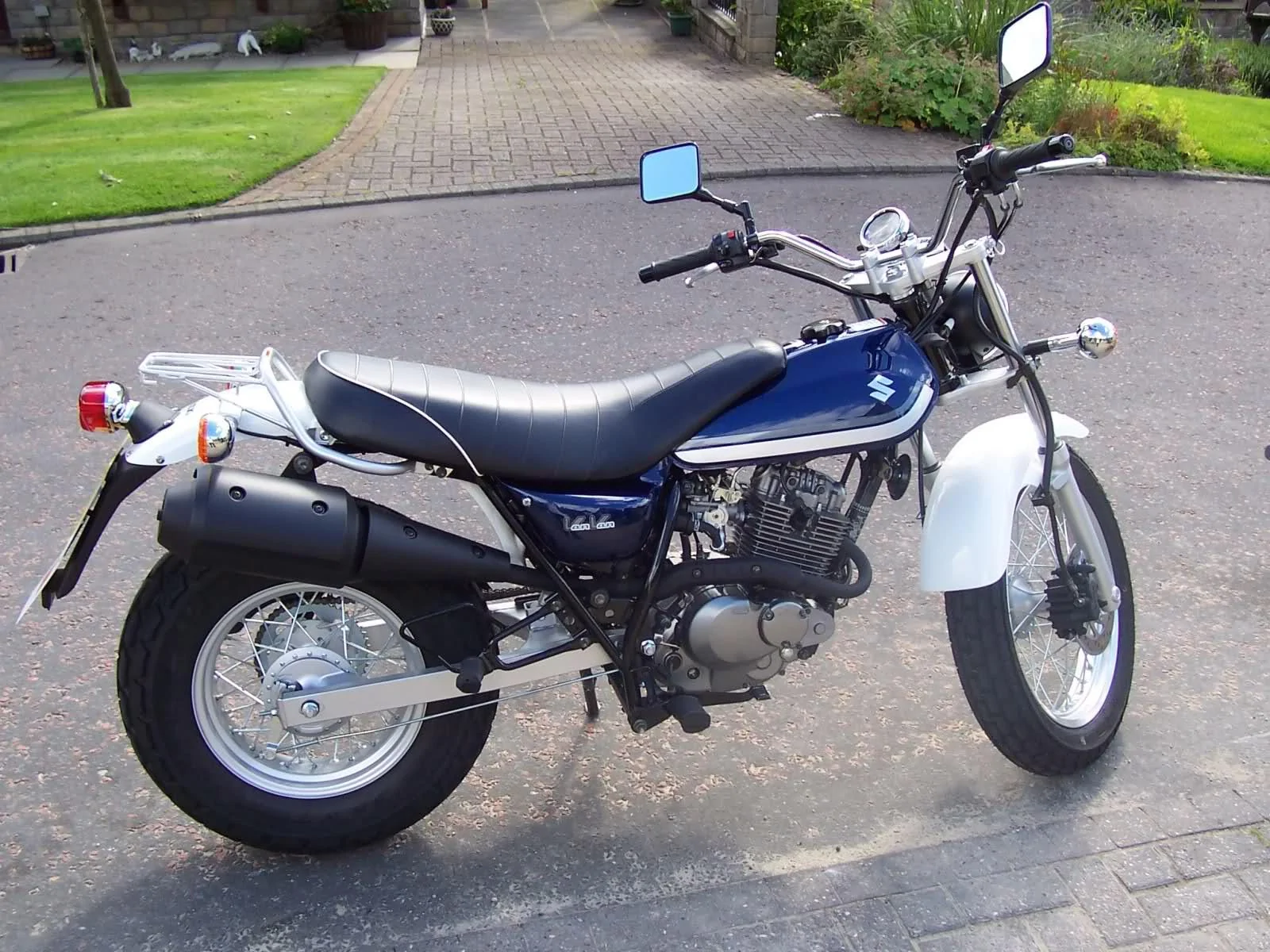 Suzuki VanVan 125