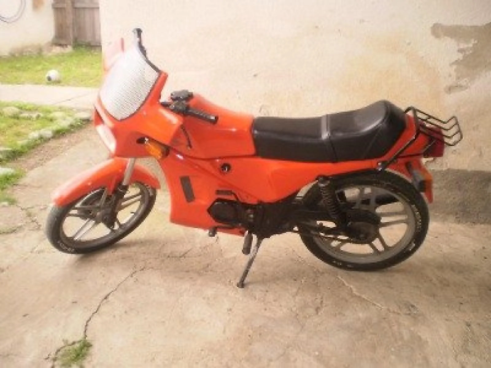 Tomos BT