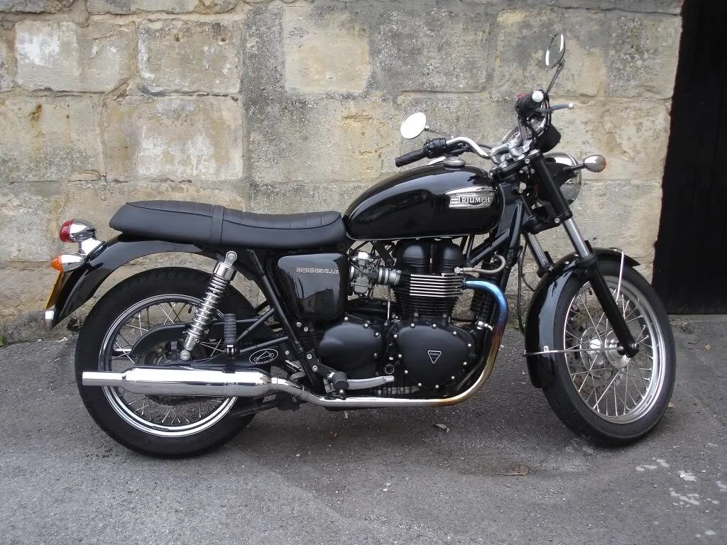 Thumbnail for Triumph Bonneville Black 2010