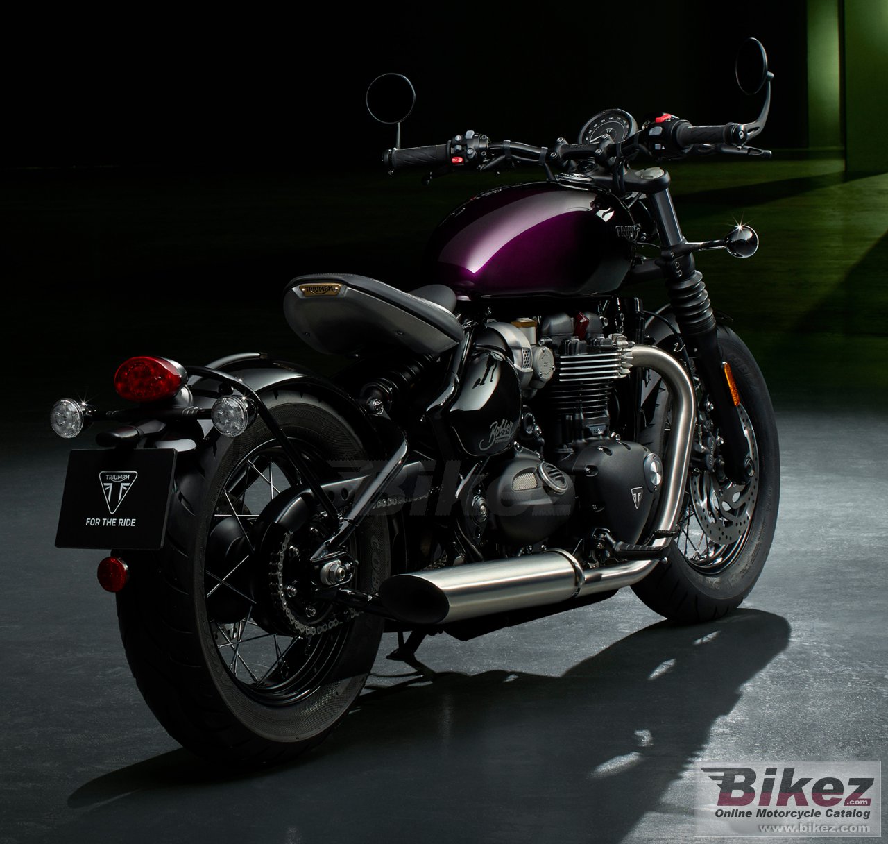 Triumph Bonneville Bobber Purple Stealth Edition