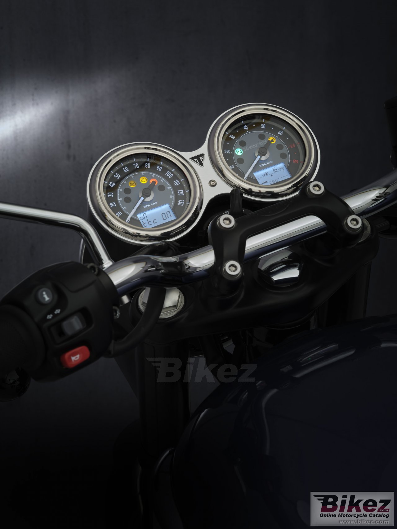 Thumbnail for Triumph Bonneville T100 2021