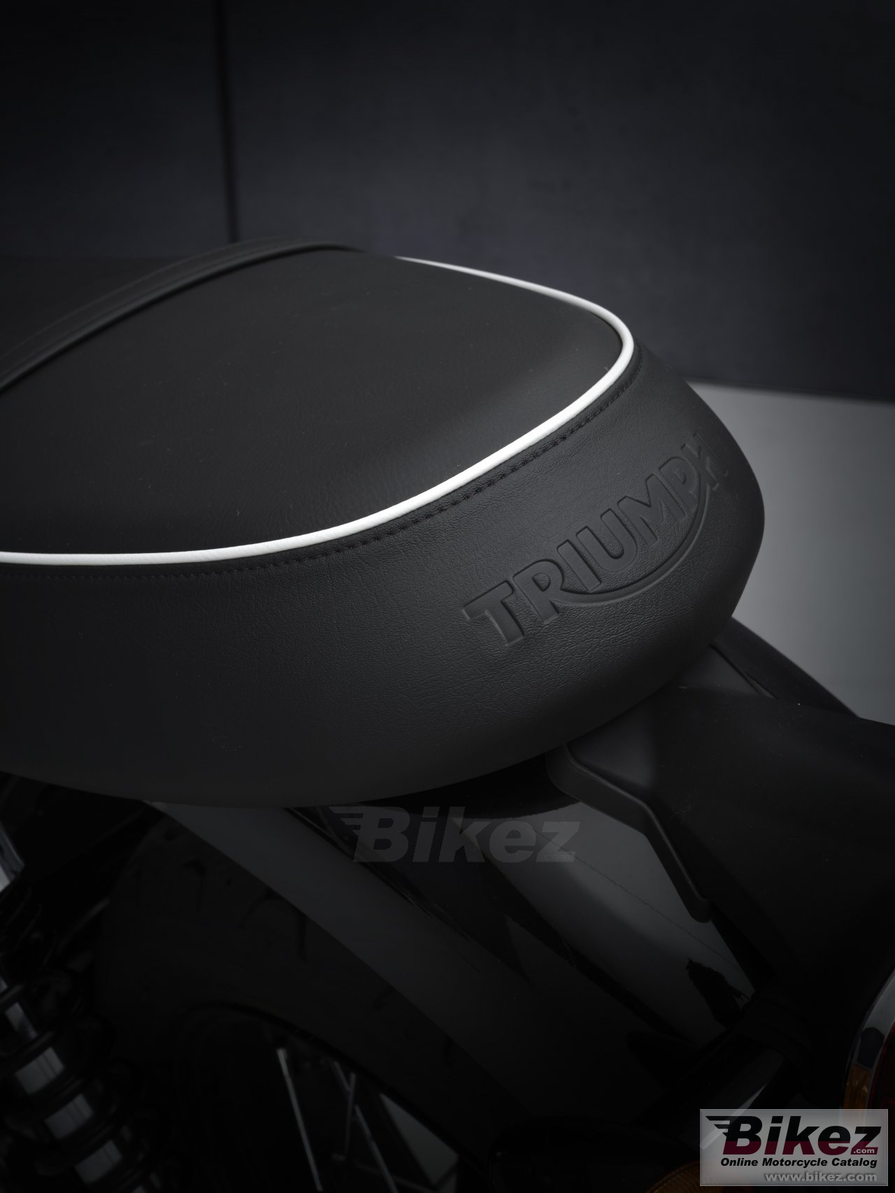 Thumbnail for Triumph Bonneville T100 2021
