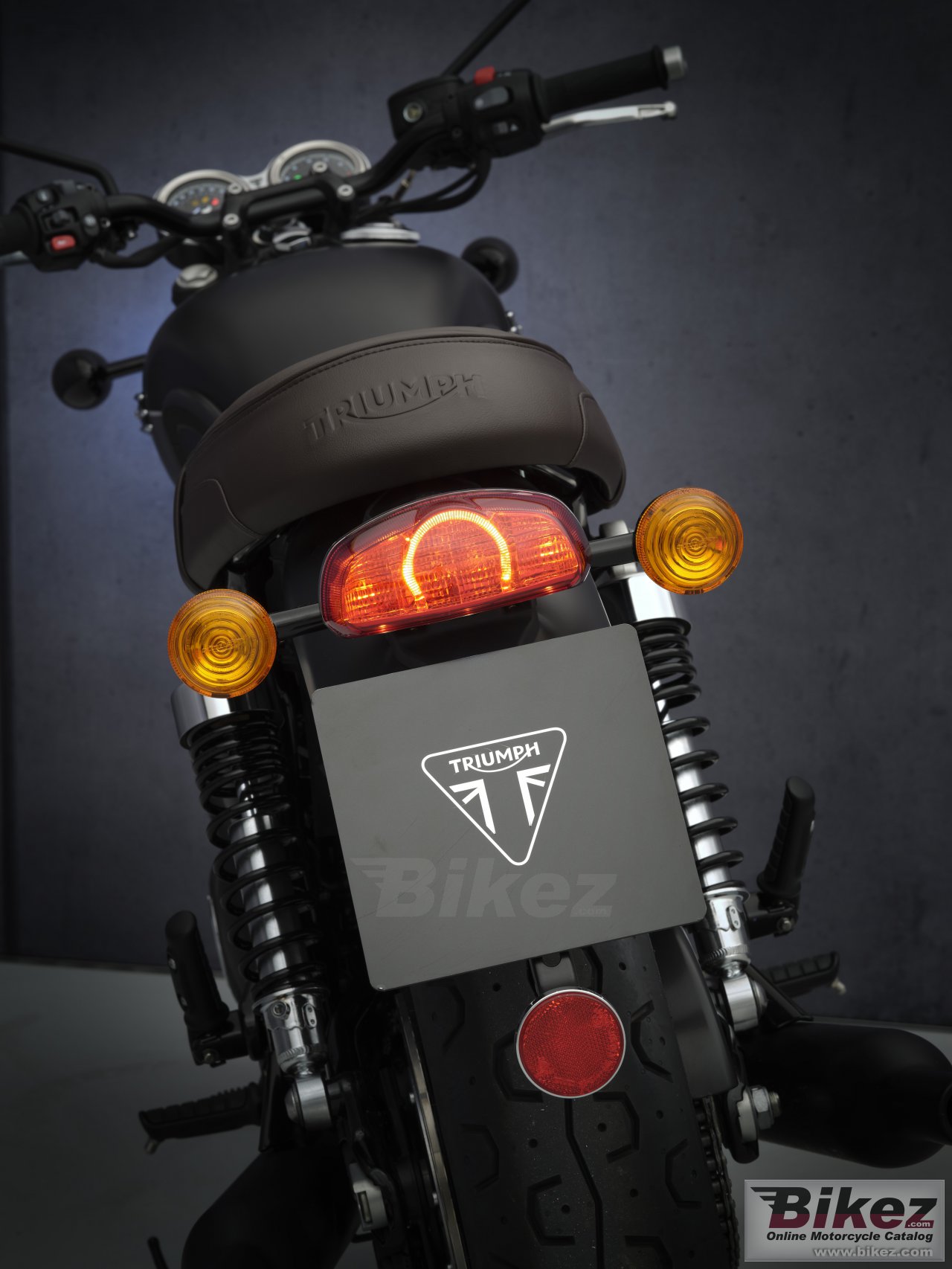 Thumbnail for Triumph Bonneville T120 Black 2021