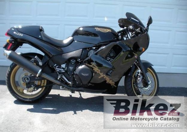 Triumph Daytona 1200 SE (Special Edition)