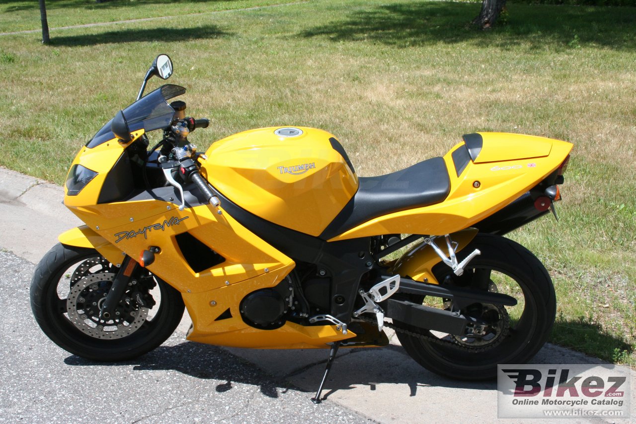 Thumbnail for Triumph Daytona 600 2004