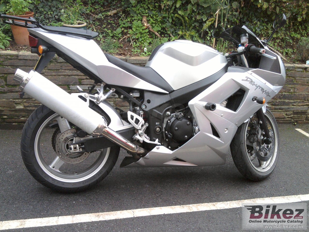 Thumbnail for Triumph Daytona 600 2004
