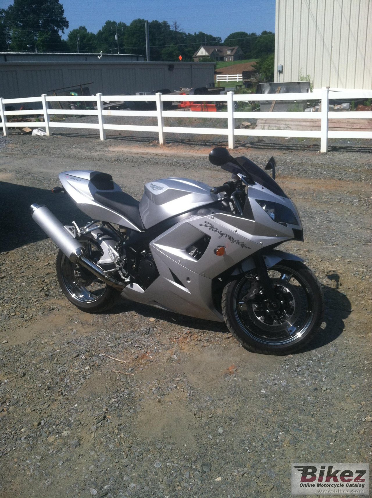Thumbnail for Triumph Daytona 600 2004