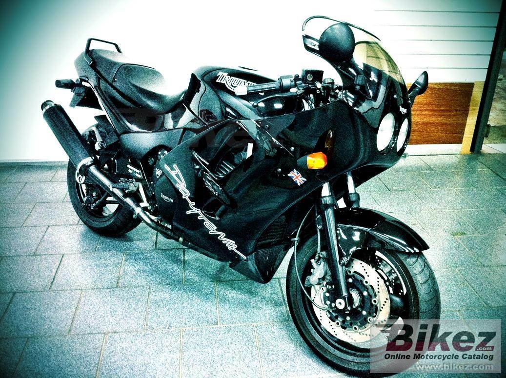 Triumph Daytona 900