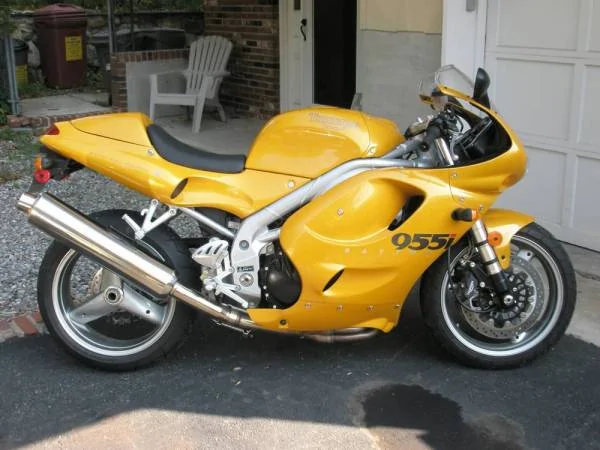 Triumph Daytona 955