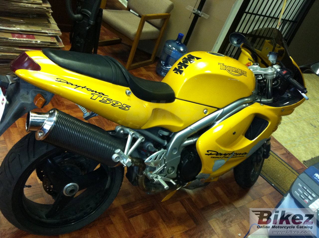 Thumbnail for Triumph Daytona T595 1997