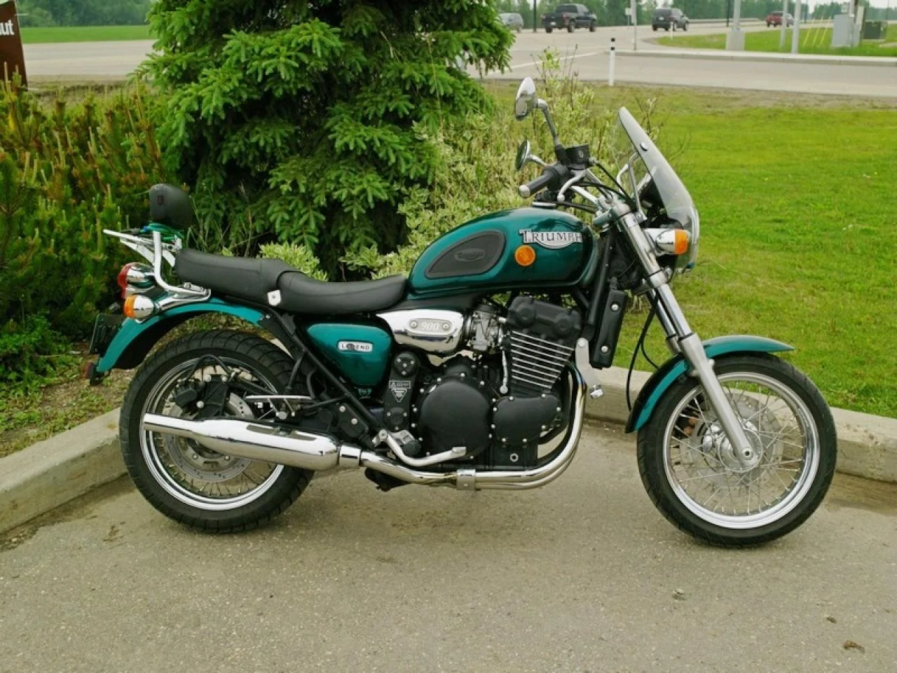 Triumph Legend TT