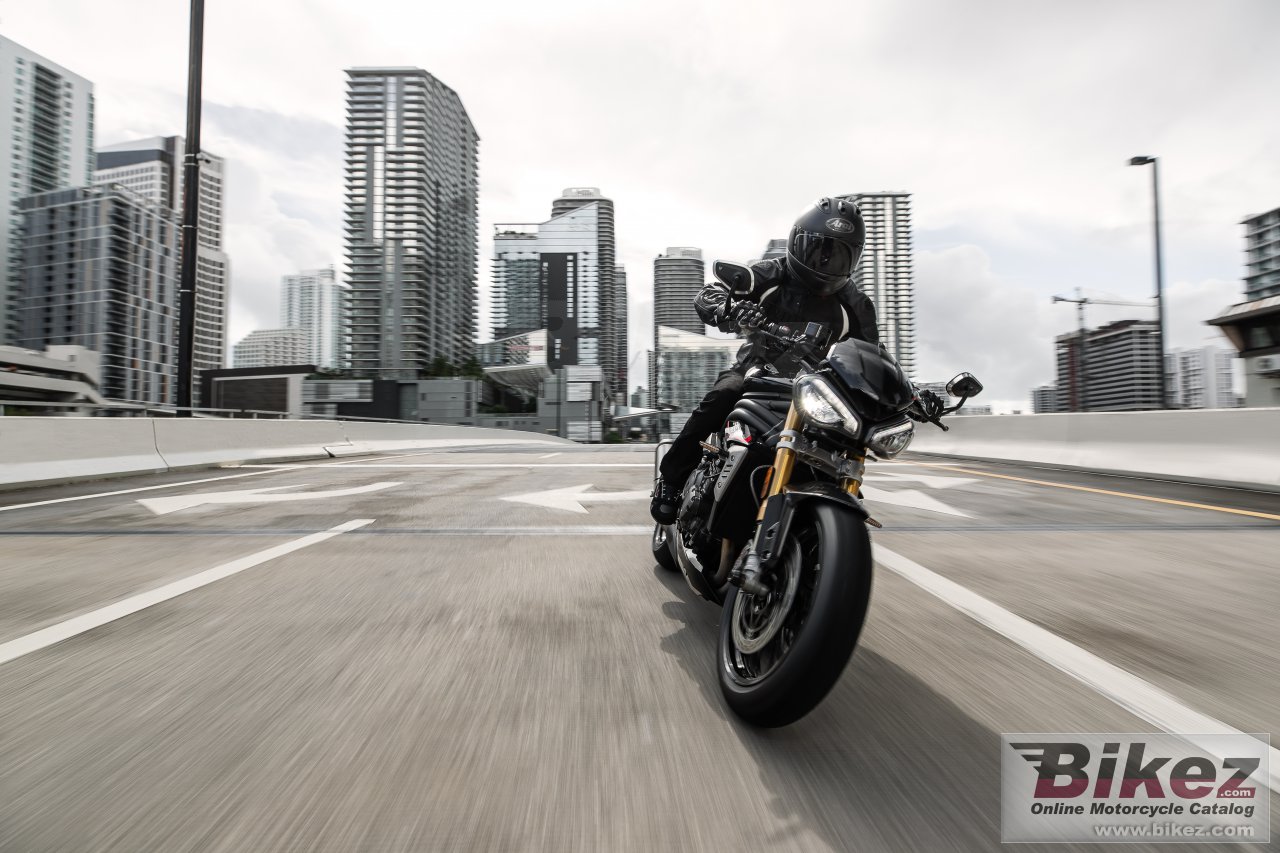 Thumbnail for Triumph Speed Triple 1200 RS 2021