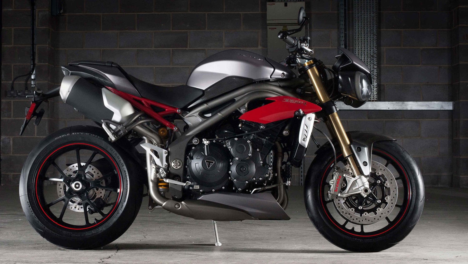 Thumbnail for Triumph Speed Triple R 2017