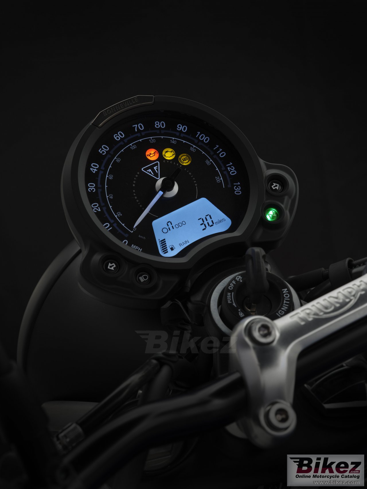 Thumbnail for Triumph Street Twin 2021