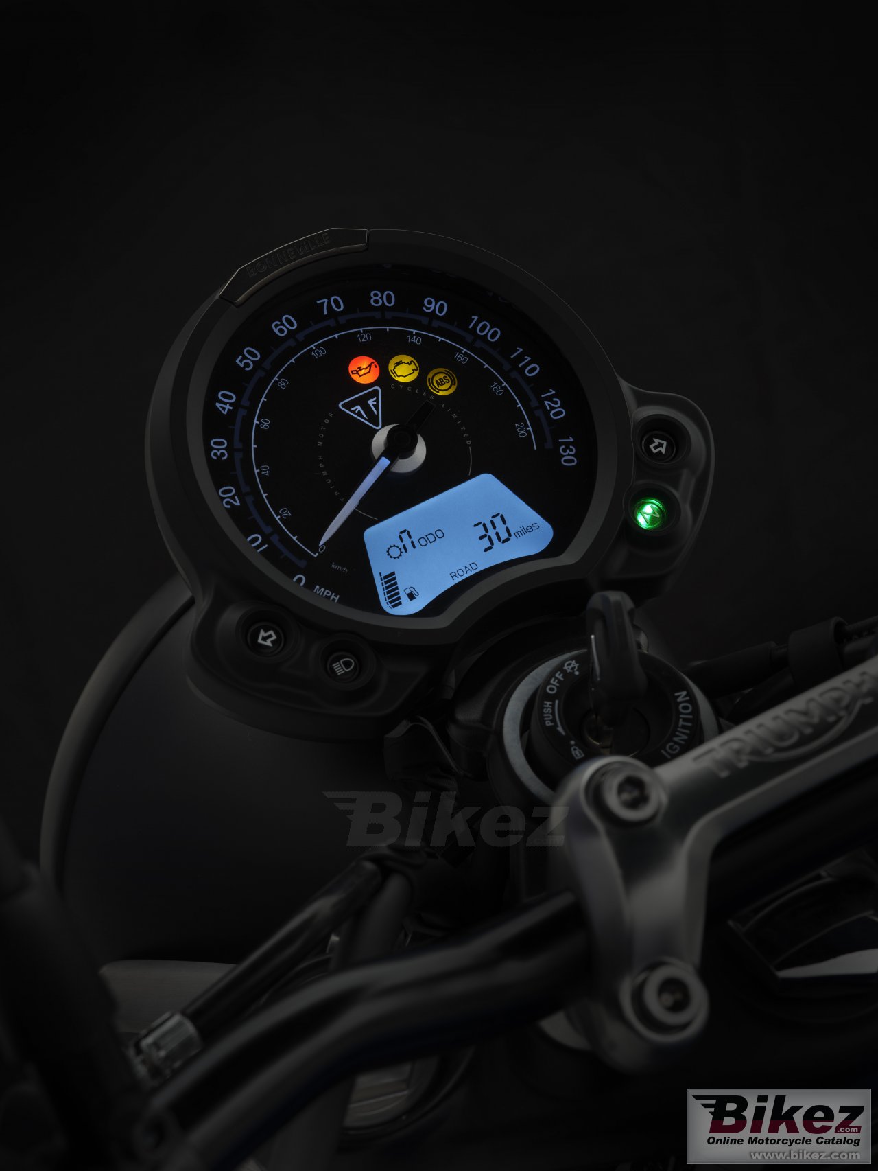 Thumbnail for Triumph Street Twin 2021