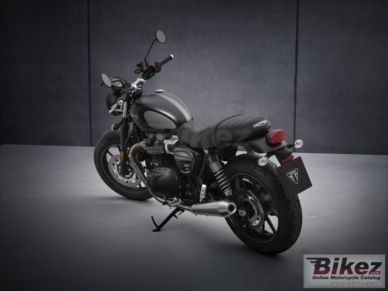 Thumbnail for Triumph Street Twin Gold Line 2021