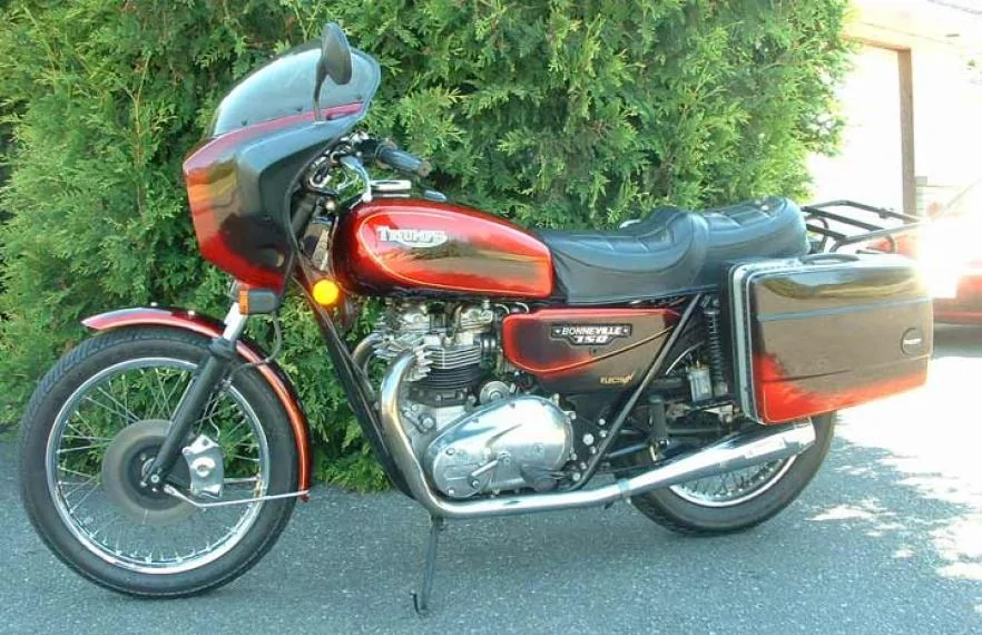 Thumbnail for Triumph T 140 E Bonneville Executive 1982