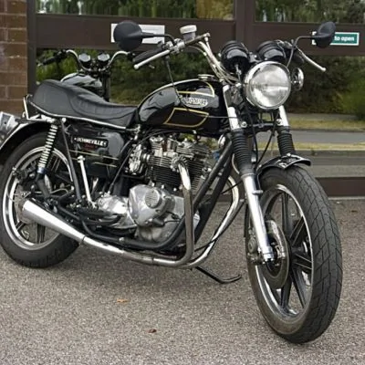 Triumph T 140 E Bonneville Special