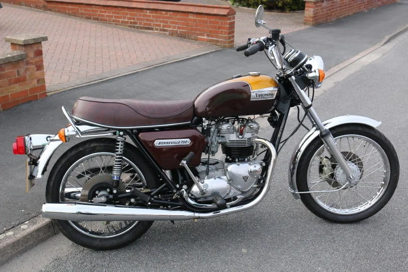 Triumph T 140 V Bonneville