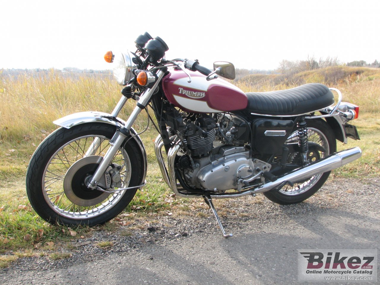 Triumph T 160 V Trident 750