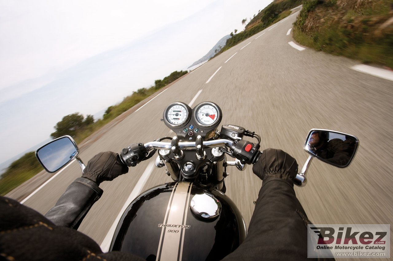 Thumbnail for Triumph Thruxton 2009