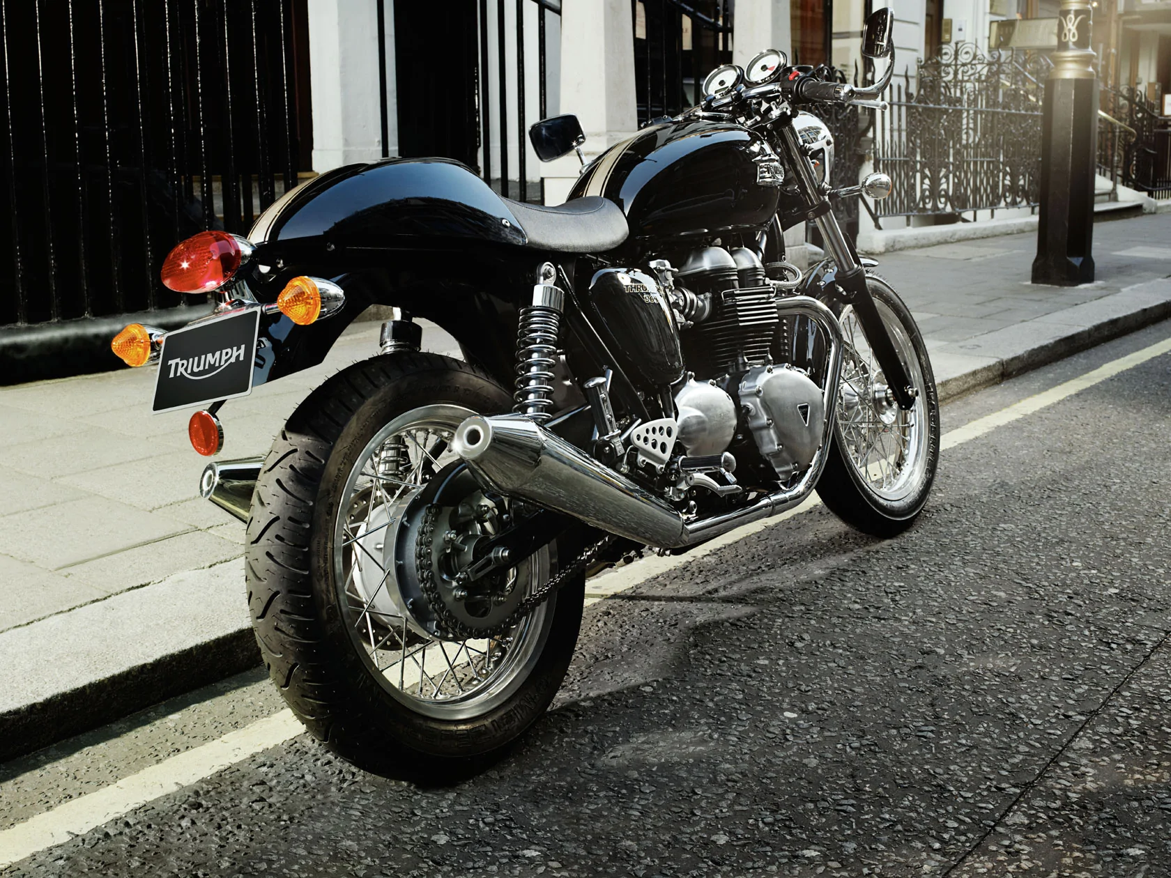 Thumbnail for Triumph Thruxton 2010