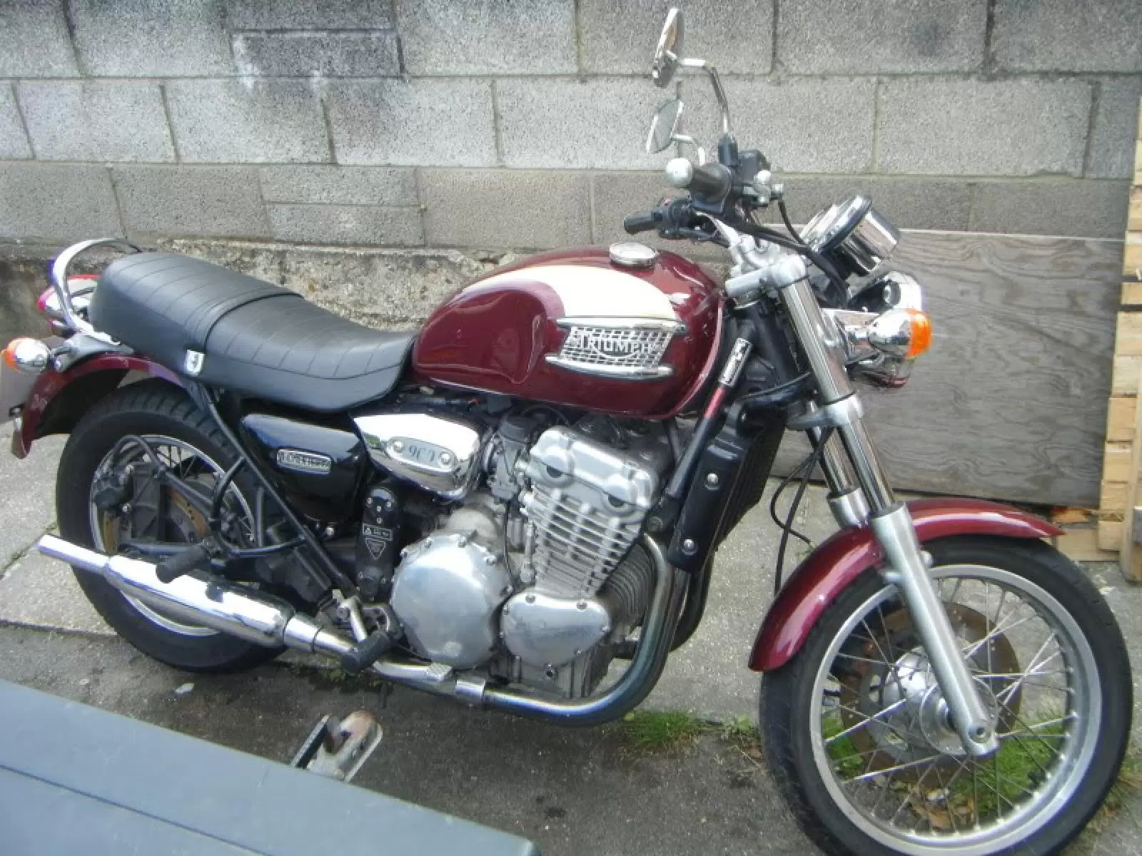 Thumbnail for Triumph Thunderbird 1996