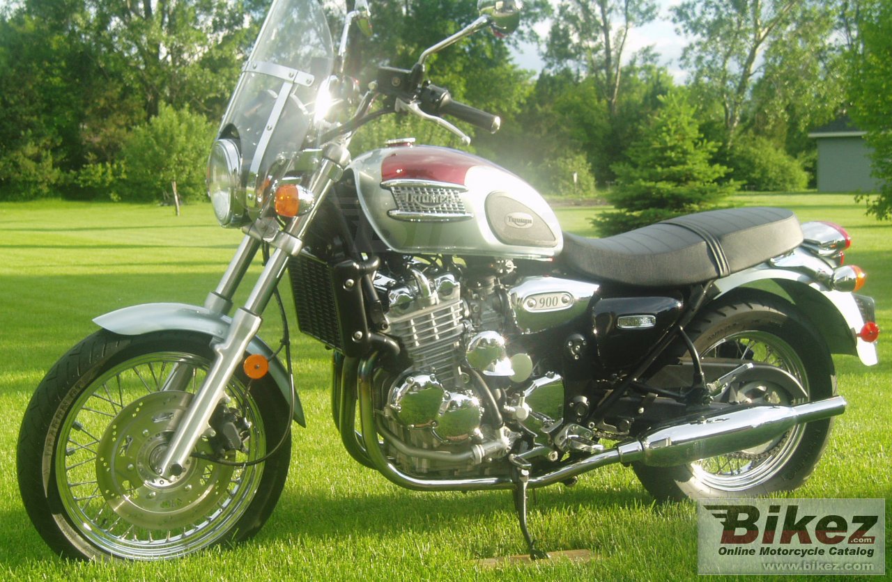 Triumph Thunderbird