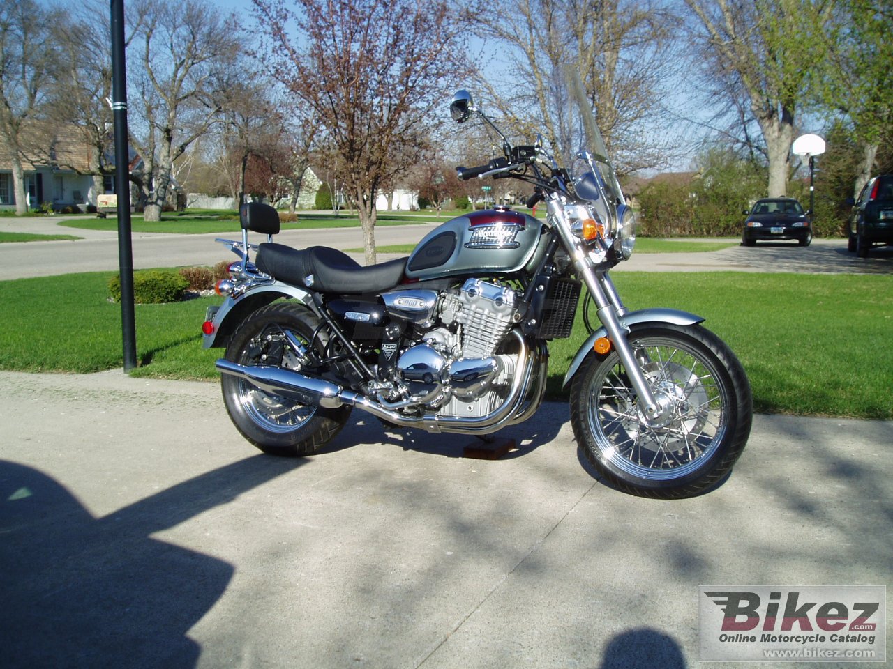 Thumbnail for Triumph Thunderbird 2000