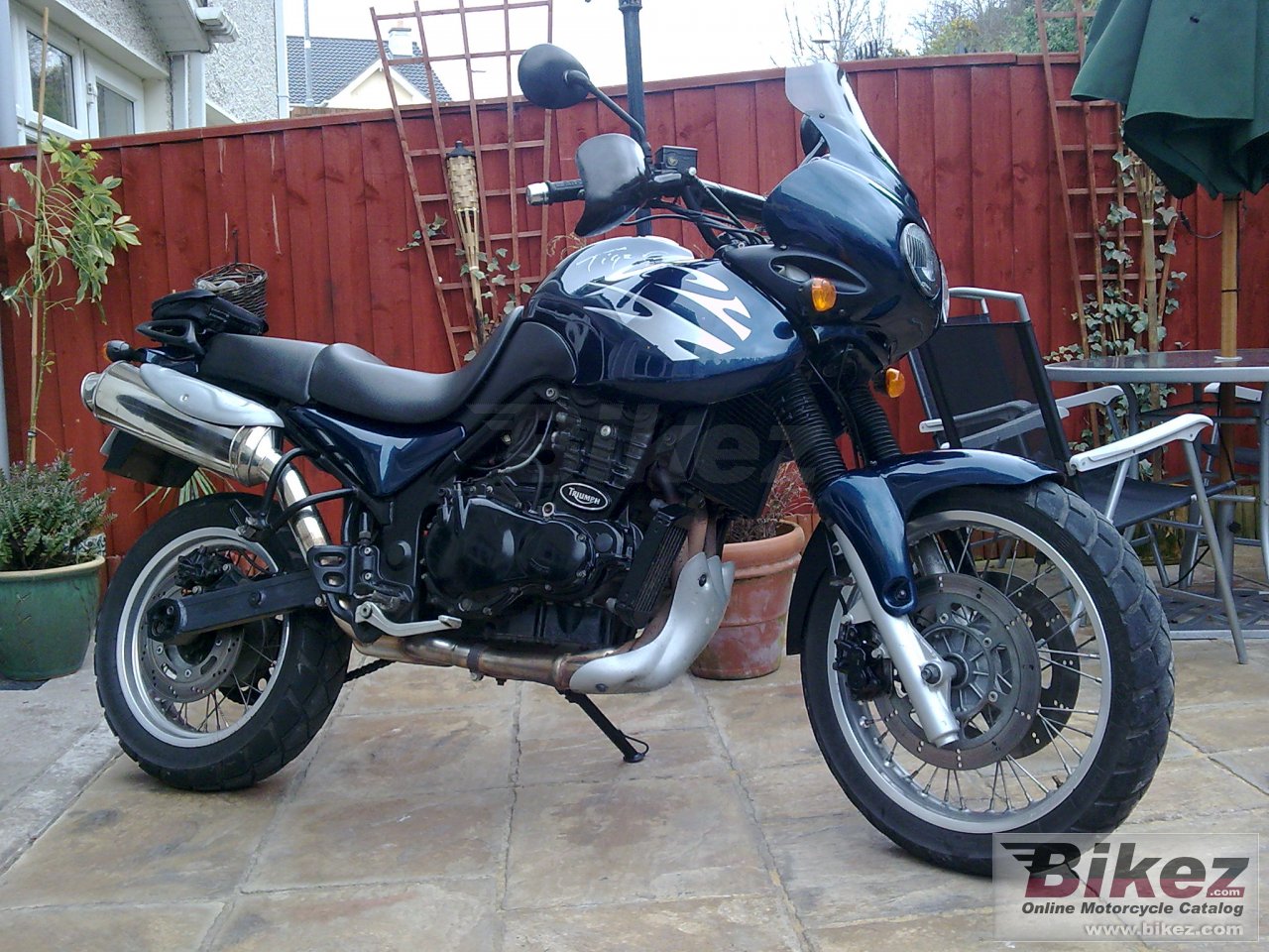 Thumbnail for Triumph Tiger 2000