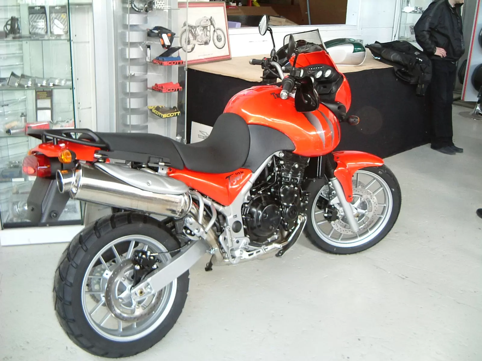 Thumbnail for Triumph Tiger 2005