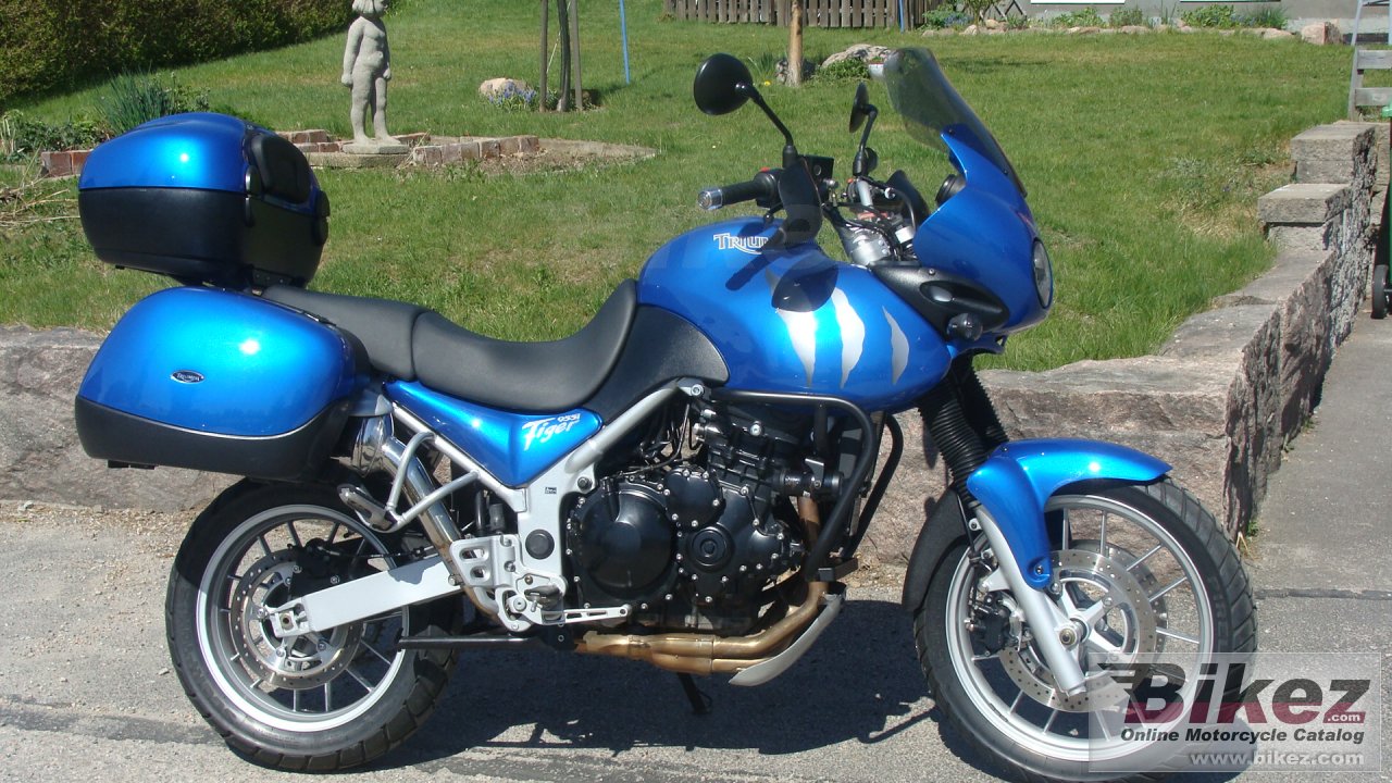 Thumbnail for Triumph Tiger 2006