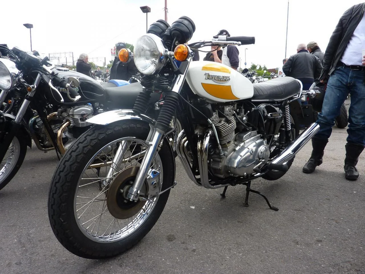 Triumph Trident 750