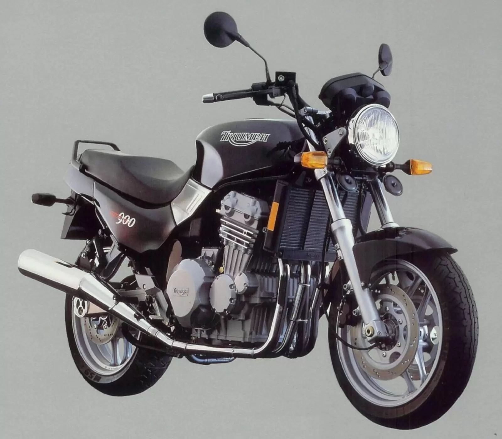 Triumph Trident 900