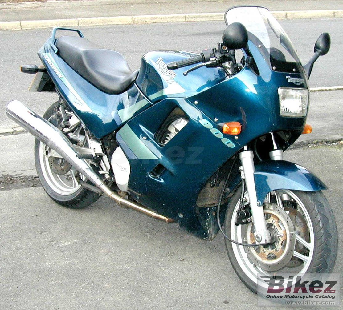 Triumph Trophy 900