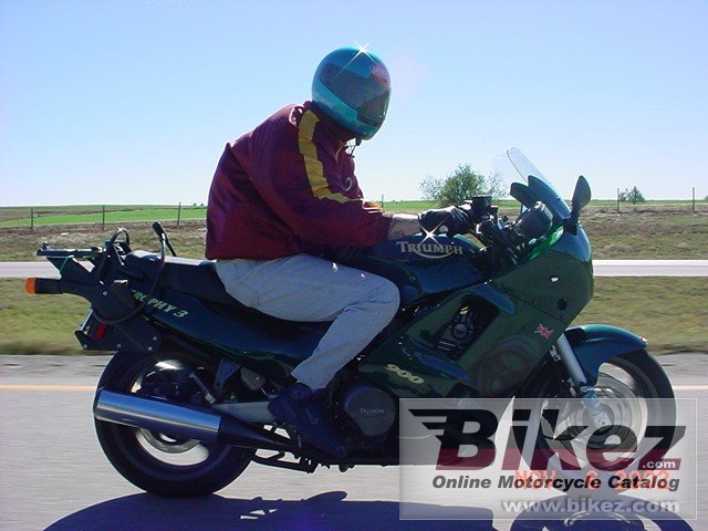 Triumph Trophy 900