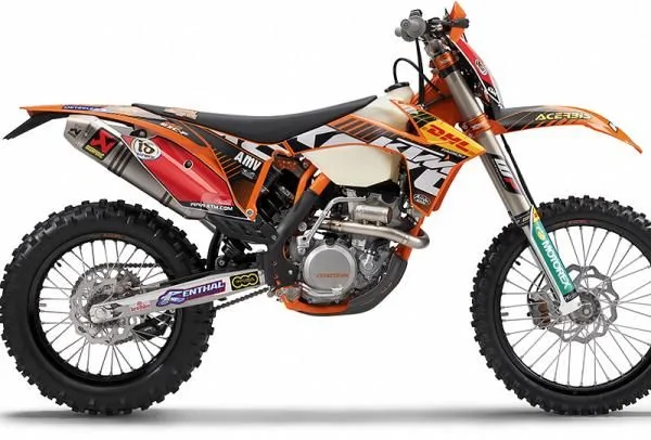 Thumbnail for UM Comet 125 SS 2006