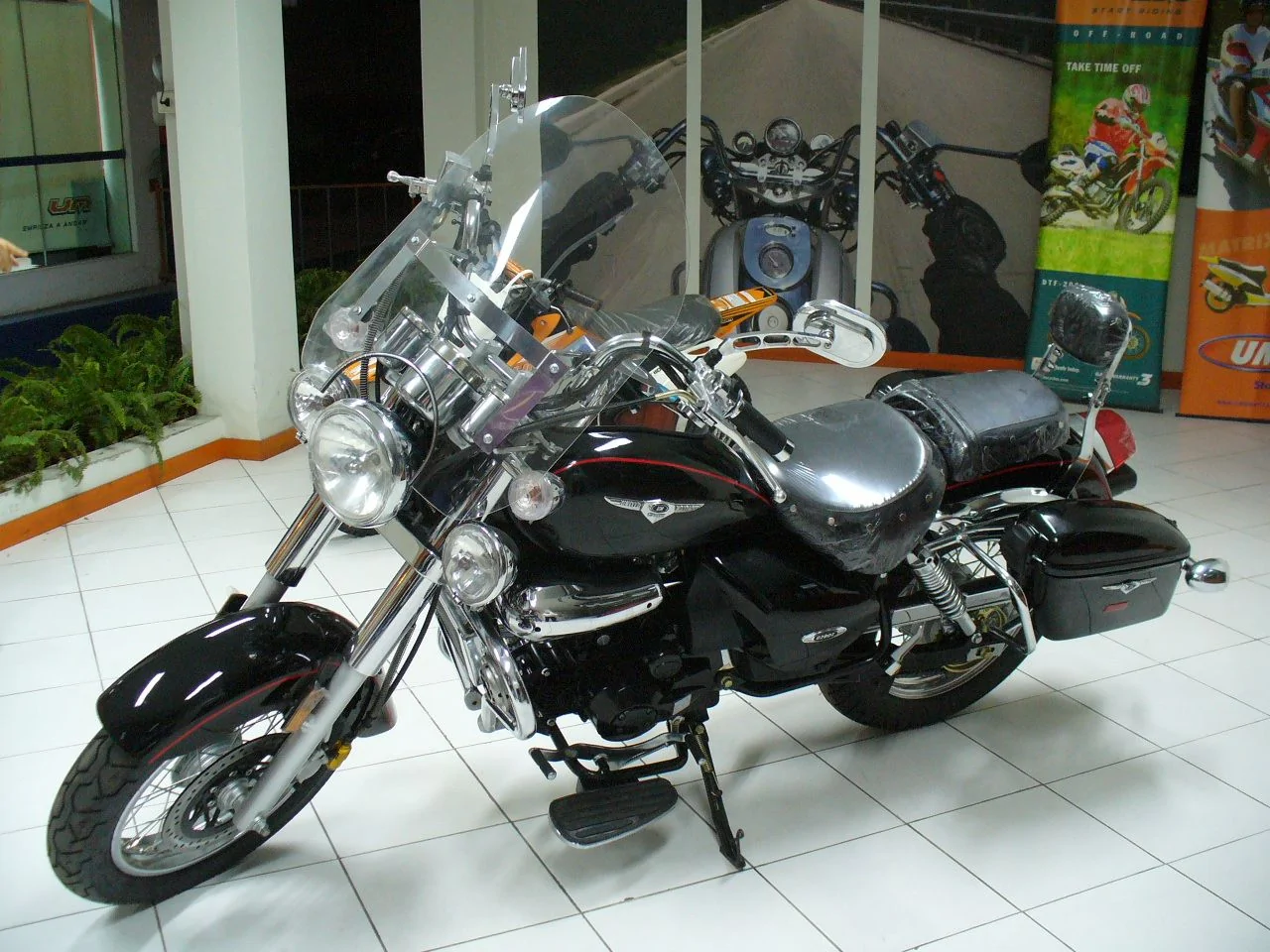 Thumbnail for UM Cruise C 200 T 2006