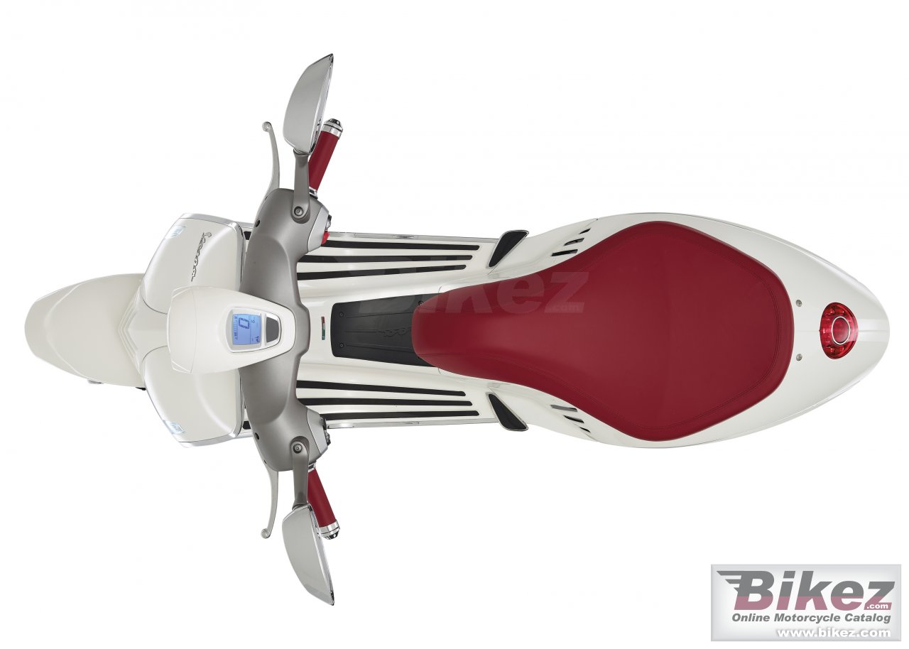 Thumbnail for Vespa 946 2014
