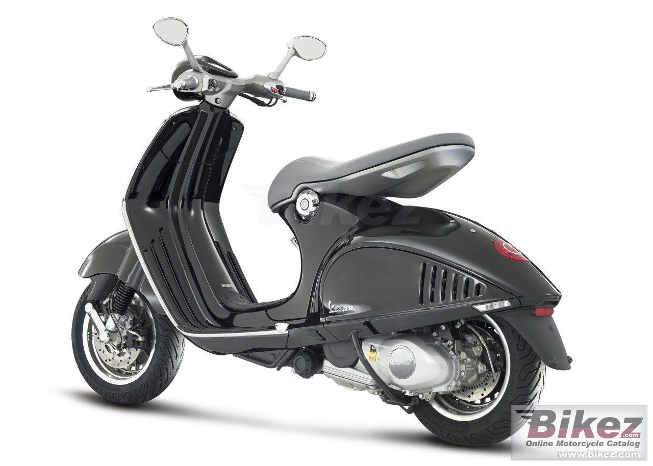 Thumbnail for Vespa 946 2014